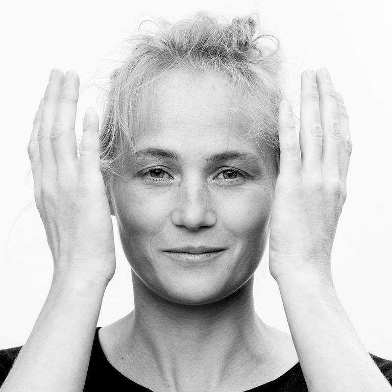 Marika Toman Bumbálková, Drawing artist from Czech Republic.