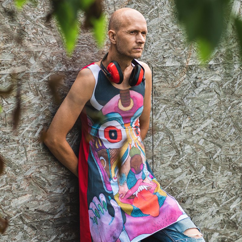 model "Čert Lazebník", kolekce Divné módy, 2025 - artwork by Pavel Pražák