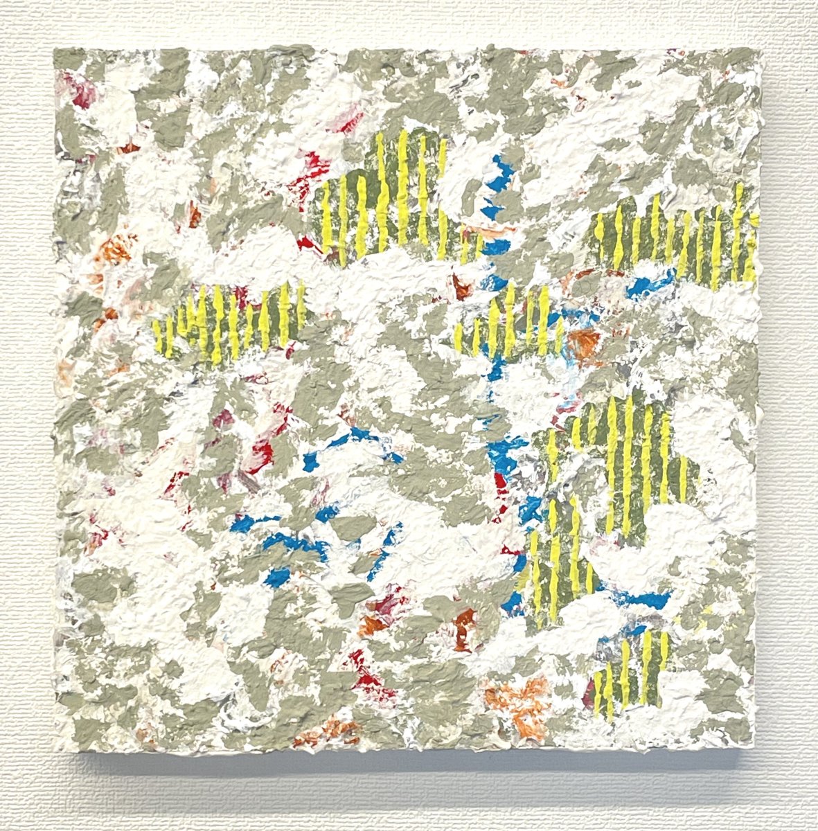 Painting M6726, mixed media on panel. Optional framing: solid oak frame, handcrafted by a master artisan, 27 × 27 cm. – artwork by Dominique Lutringer