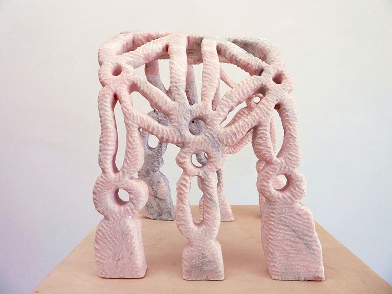 Klenba I, růžový mramor, 26×24 cm, 2017 - dílo od Barbora Vovsová