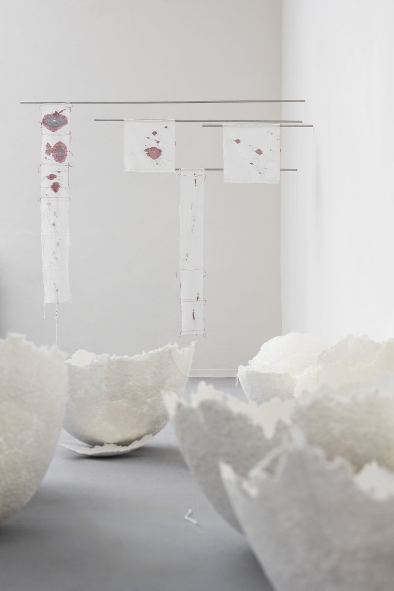 third shift, 2024-2025. Foto: Lucie Hyšková, @laurajmenemlucie - artwork by Klára Samcová