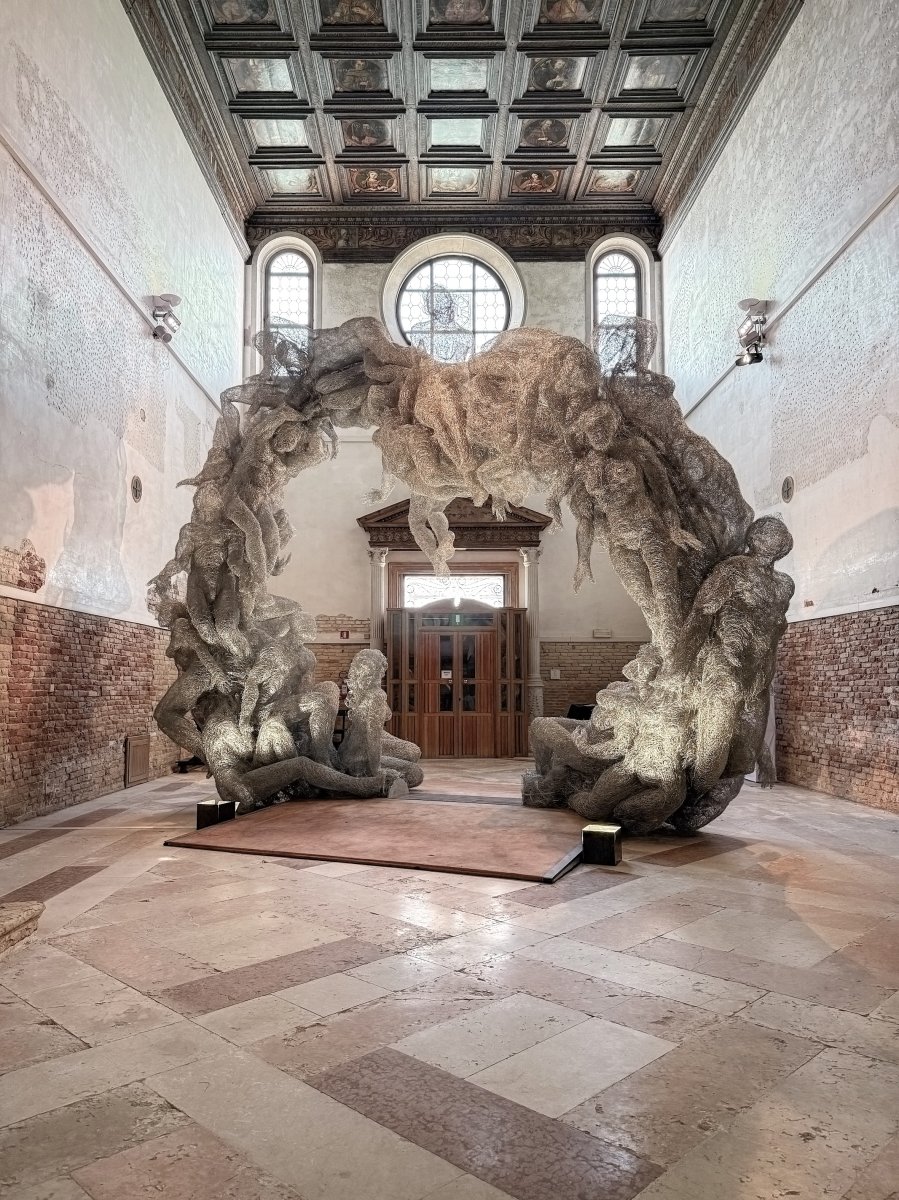 PERPETUO, steel, 2025, Chiesa di Santa Maria della Visitazione - artwork by Veronika K. Psotková